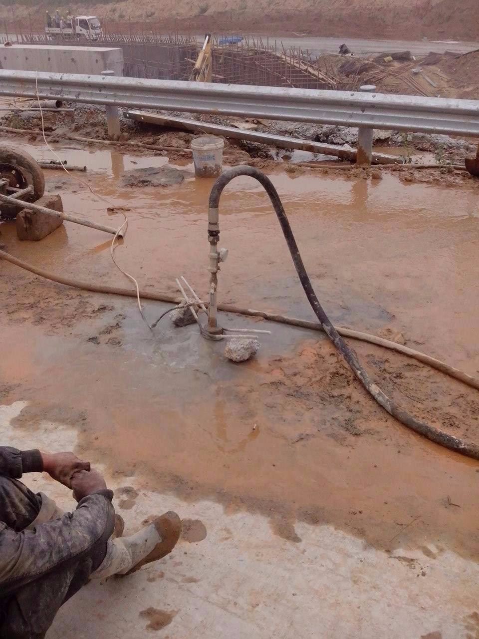 沙湖原种场路基压密注浆