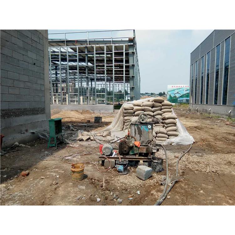沙湖原种场地基下沉注浆加固施工